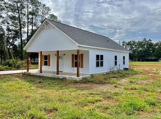 226 Loveless Ave, Hartford, AL 36344