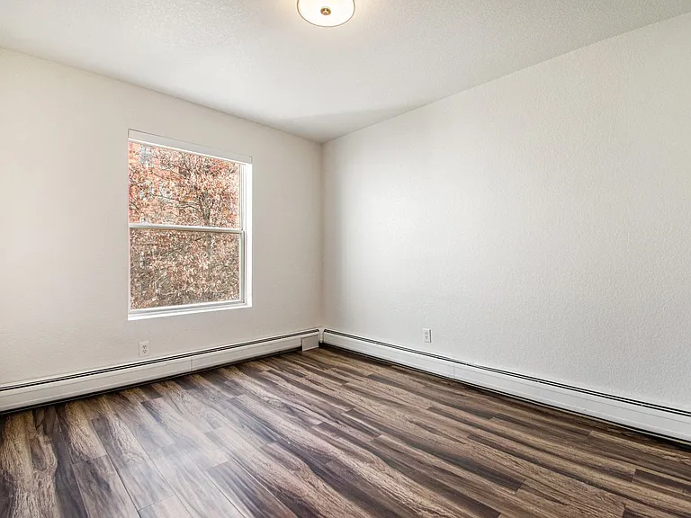 1629 N Clarkson St #21 — Photo 6