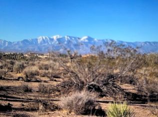 8888888 Smoketree Rd, Hesperia, CA 92344