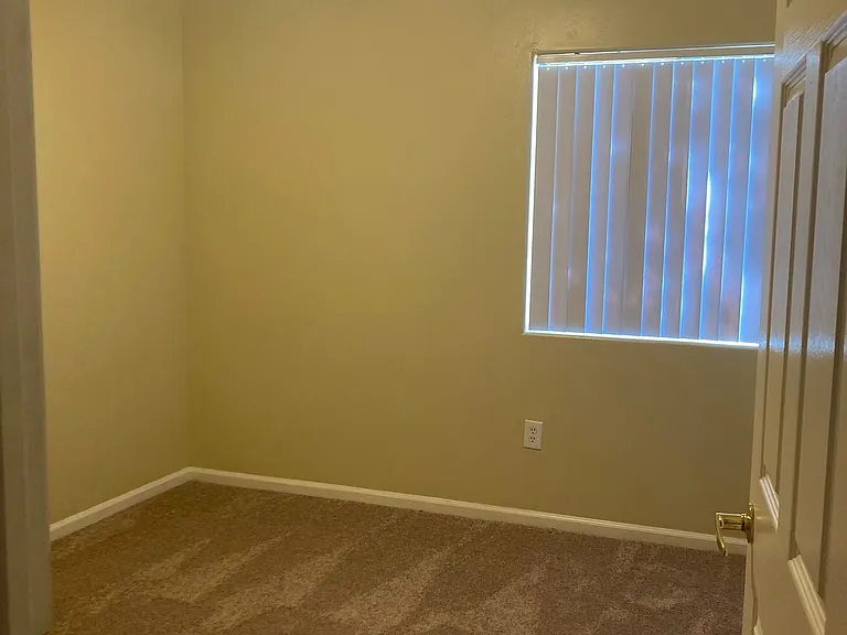 2309 Cullen Ct — Photo 5