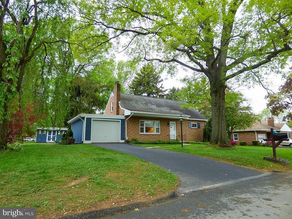 1st image of 2390 Grandview Rd