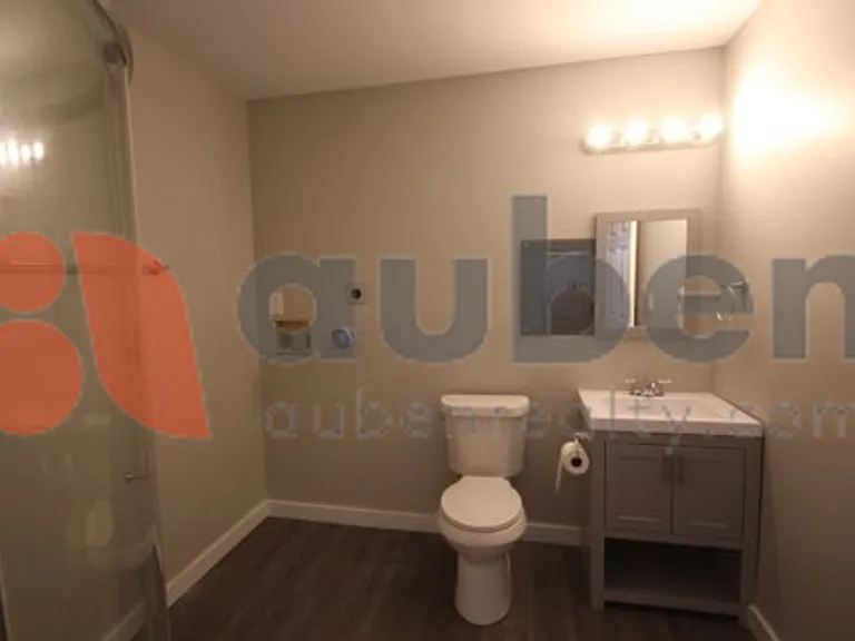 5003 Carolyn Ln #B — Photo 4