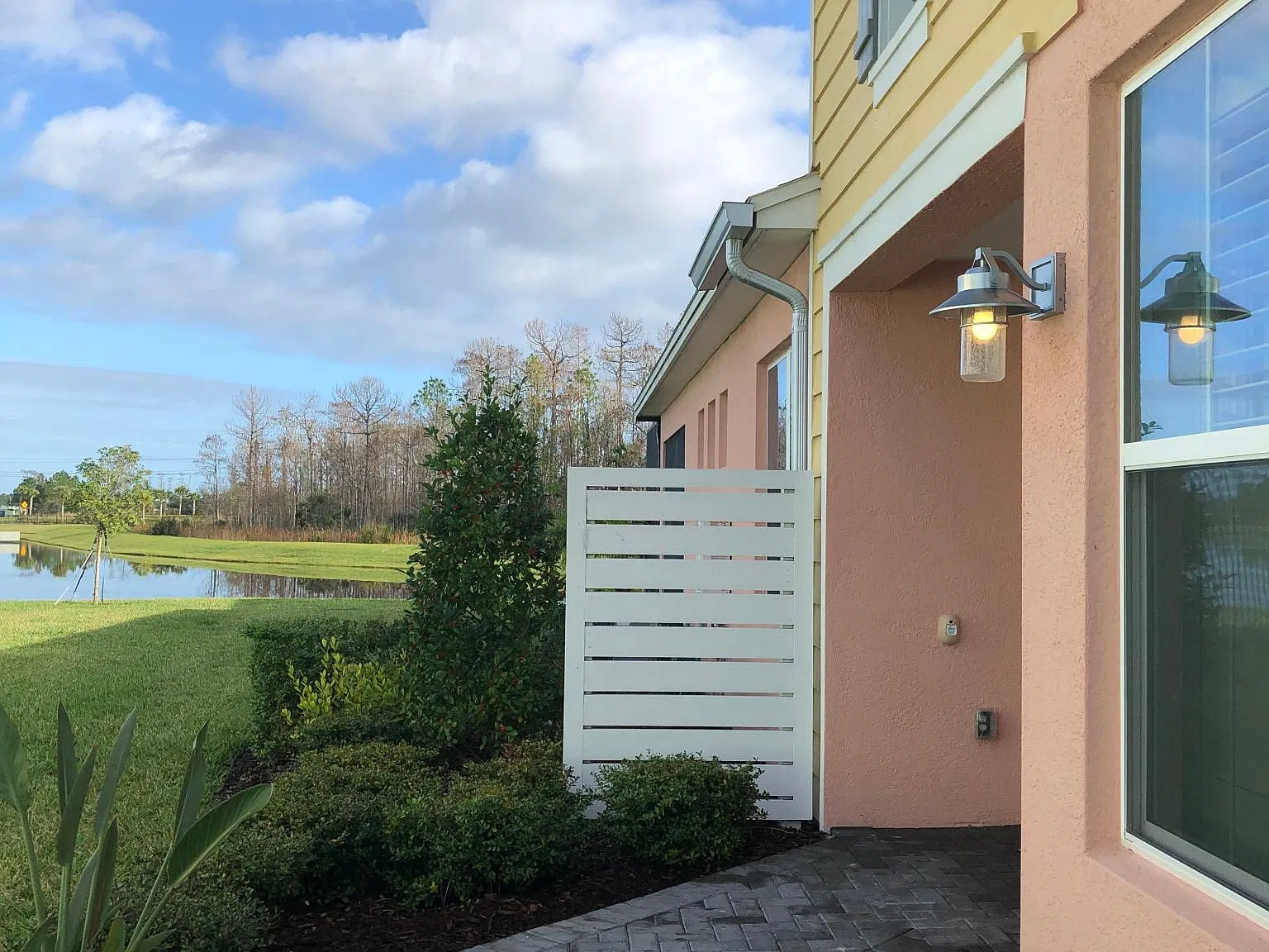 2 bed, 1800 sqft, $2,800 — Photo 2