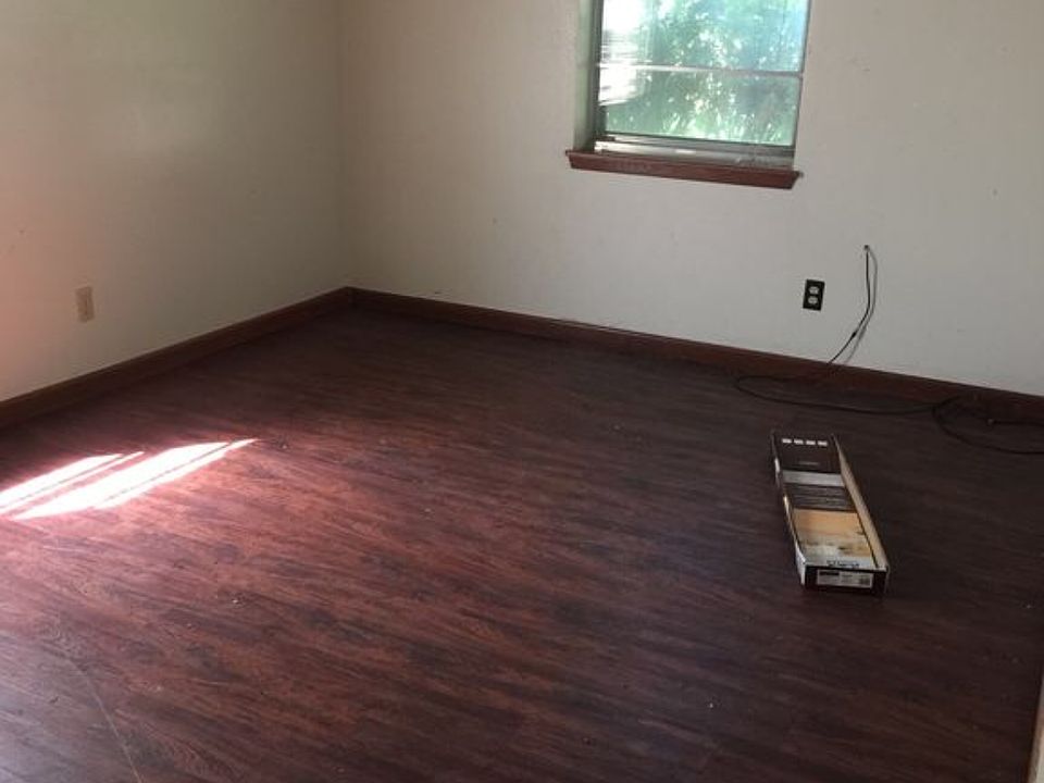 1st image of 605 E Evans St