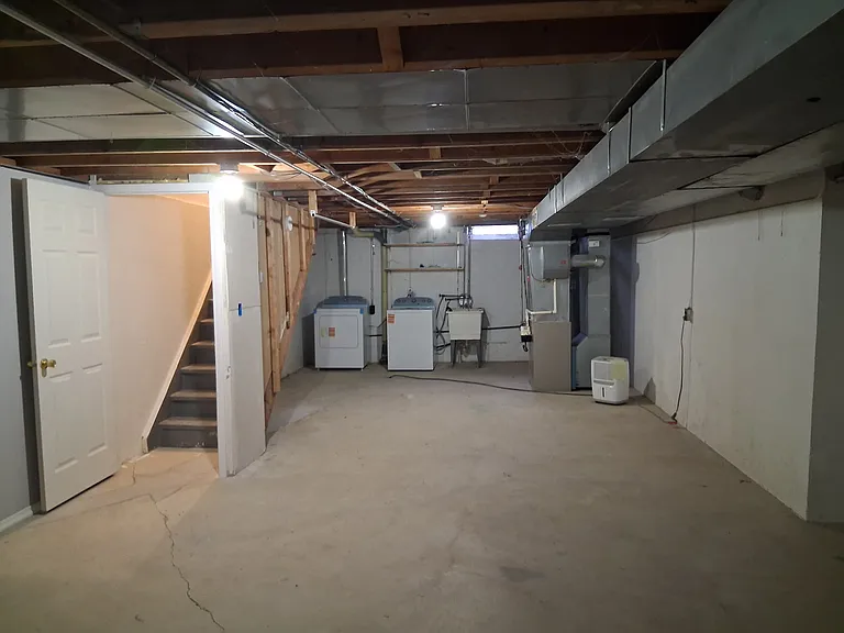 14252 Kingswood St — Photo 13