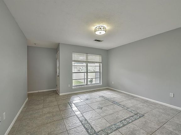 4th image of 3211 Flamborough Dr