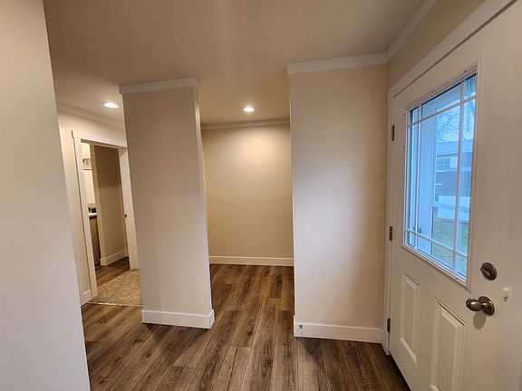 5th image of 10838 Valette Cir W #239