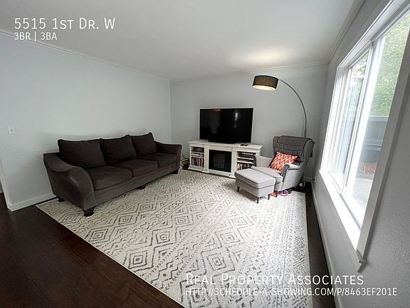 5th image of 5515 1st Dr W