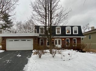 5712 Dearborn Pkwy, Downers Grove, IL 60516