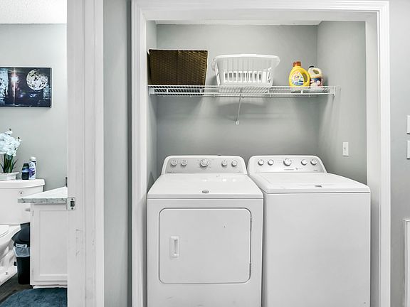 3rd image of 14 Lindsay St