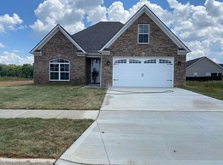 1268 Angus Trl #L129, Lexington, KY 40509
