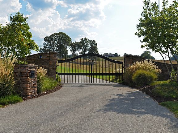 3rd image of 7105 B K Ranch Rd