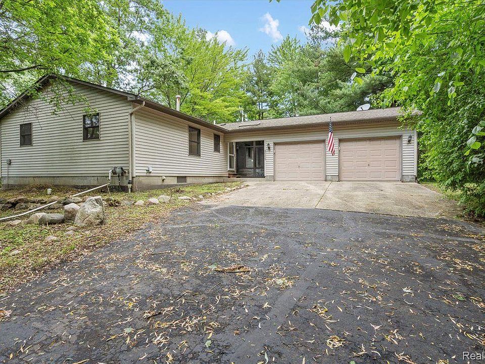 1st image of 3553 N Shimmons Cir