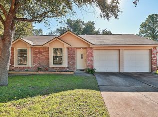7306 Thistleglen Cir, Houston, TX 77095