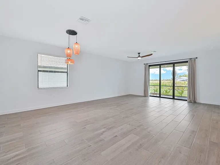 20492 Verawood Loop — Photo 11