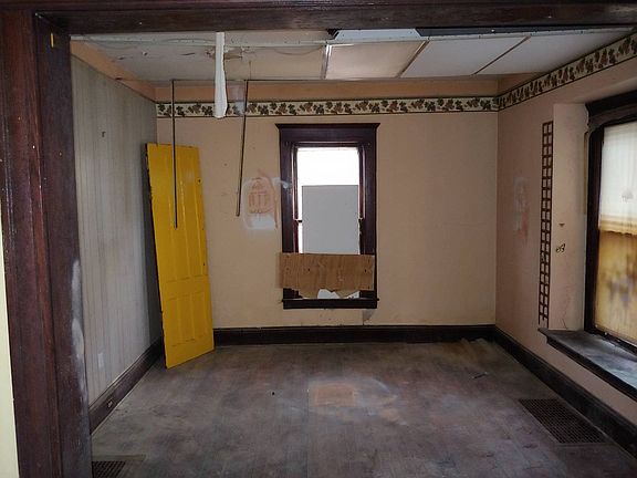 5th image of 314 W Pleasant Ave