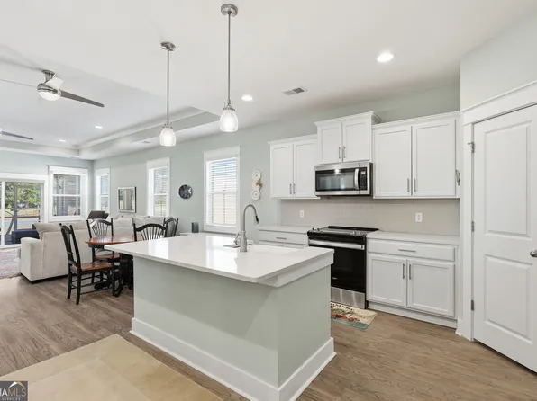 141 Mallory Pl, Pooler, GA 31322