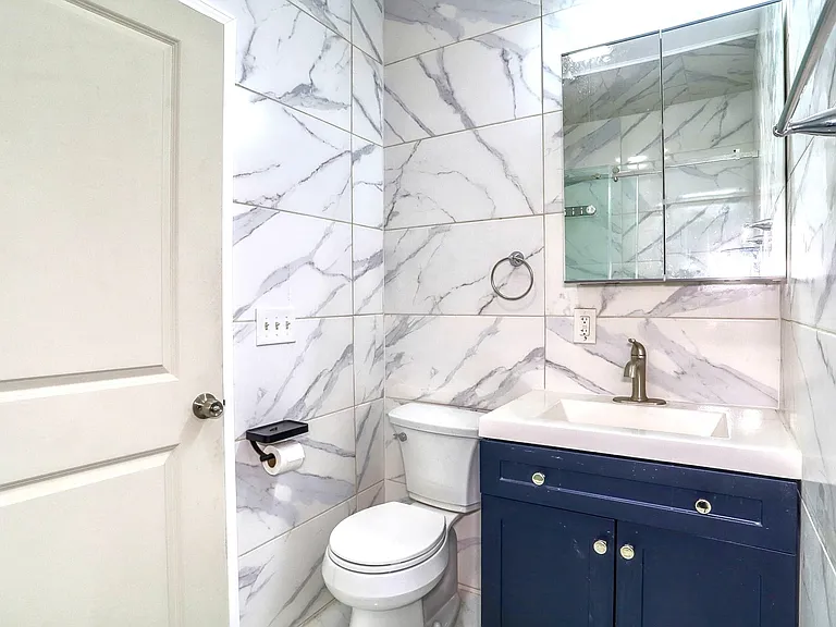 9017 Riverside Pl #7 — Photo 12