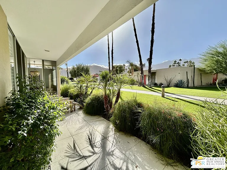 306 Desert Lakes Dr — Photo 15