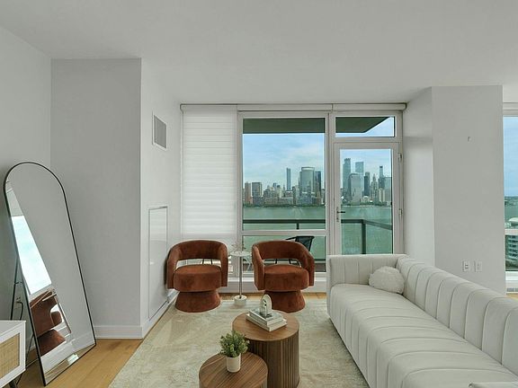 2nd image of 2 2nd St APT 1605