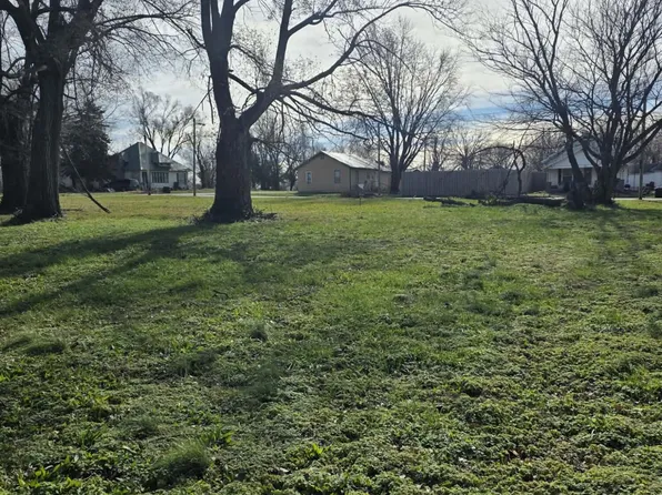 000 Mc Queen Avenue, Wheaton, MO 64874