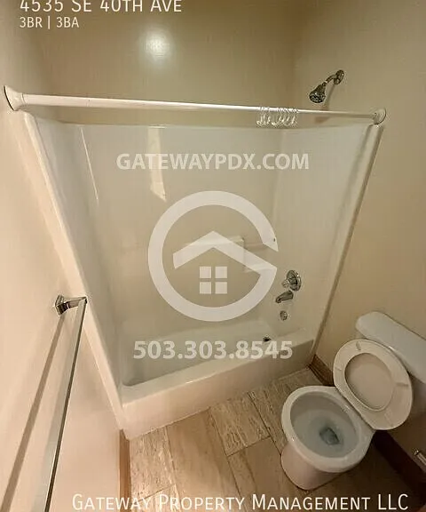 4535 SE 40th Ave — Photo 16