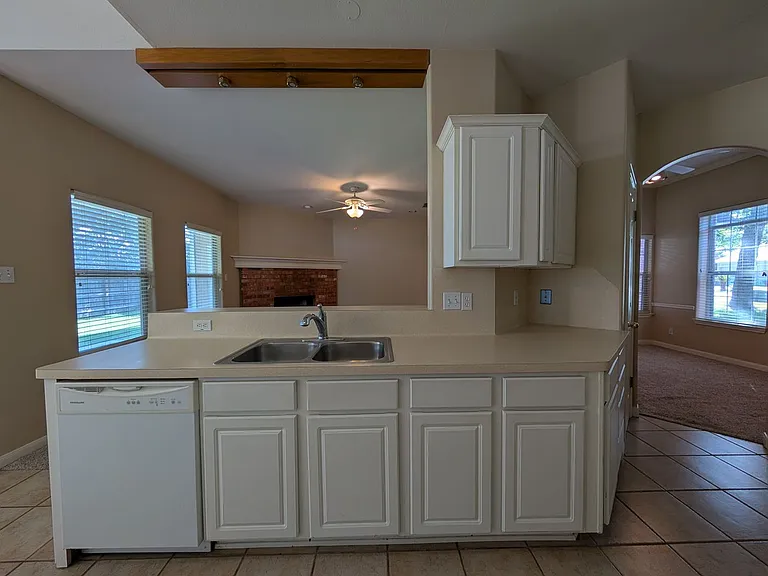 947 River Rock — Photo 12