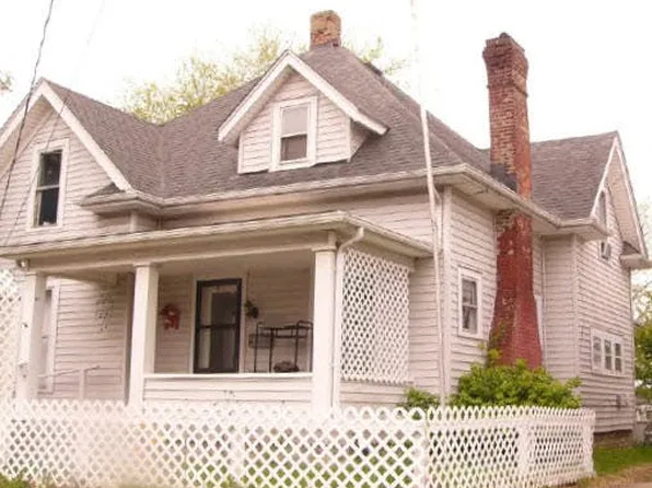 305 S 11th St, New Castle, IN 47362