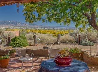 489 El Rey Dr, Corrales, NM 87048