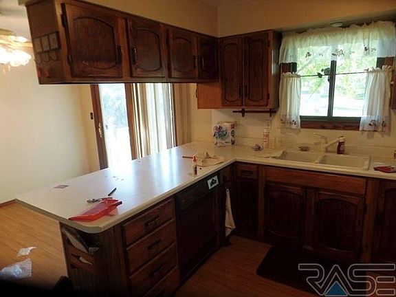 3rd image of 5805 W Essex Dr