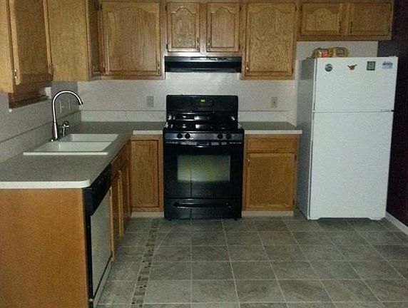 3rd image of 3730 Central Ave