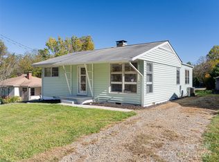 284 Sand Hill Rd, Asheville, NC 28806