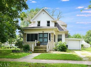 608 Maple St, Chenoa, IL 61726
