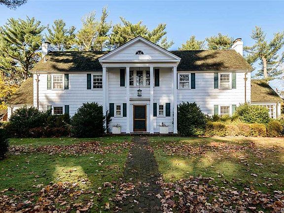 3rd image of 6 Meadow Spring Ln