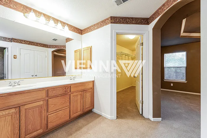 4521 Pheasant Ln — Photo 14