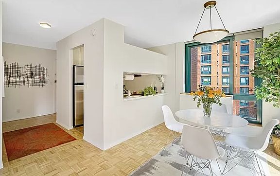 4th image of 1 Irving Pl APT U11f