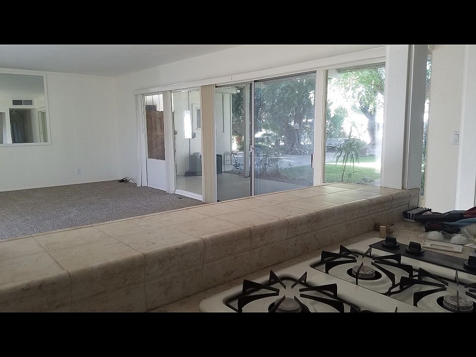 See through kitchen