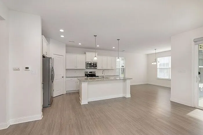 14253 James Dean Dr — Photo 8