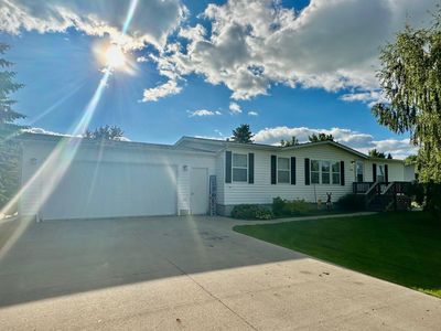 805 2nd Ave SW, Roseau, MN, 56751