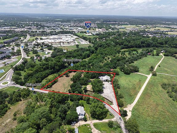 3rd image of 1801 Uhland Rd #161