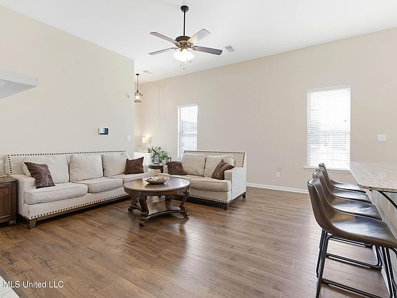 4th image of 6214 Rosemark Rd