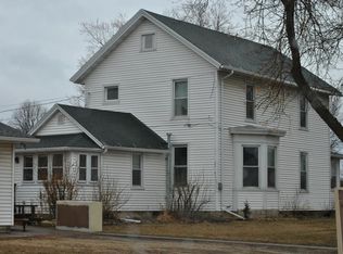 420 N 7th St, Lake City, MN 55041