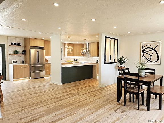 3rd image of 1310 Meadowsweet Road