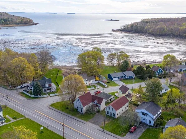 1024 Commercial Street, Rockport, ME 04856
