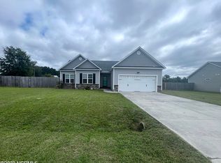 103 Conley Hills Dr, Richlands, NC 28574