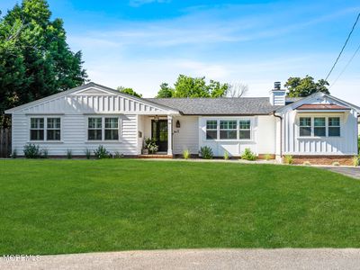 11 Iroquois Avenue, Oceanport, NJ, 07757