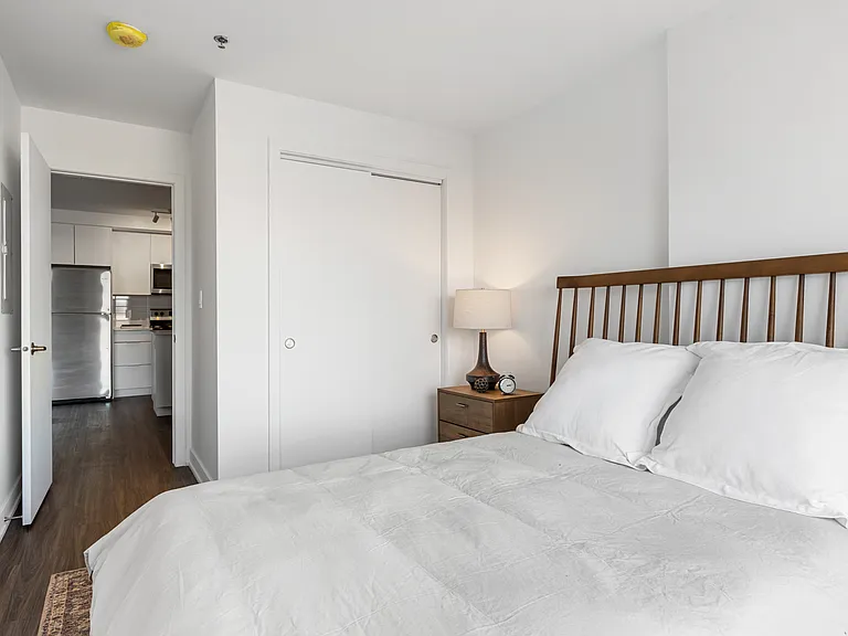1354 Carling Ave — Photo 42