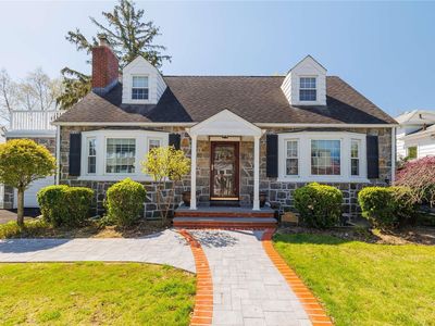 600 Lakeview Avenue, Rockville Centre, NY, 11570