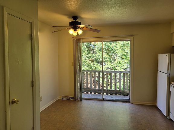 4th image of 9828 Linden Cir
