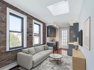332 W 51st St #3, New York, NY 10019